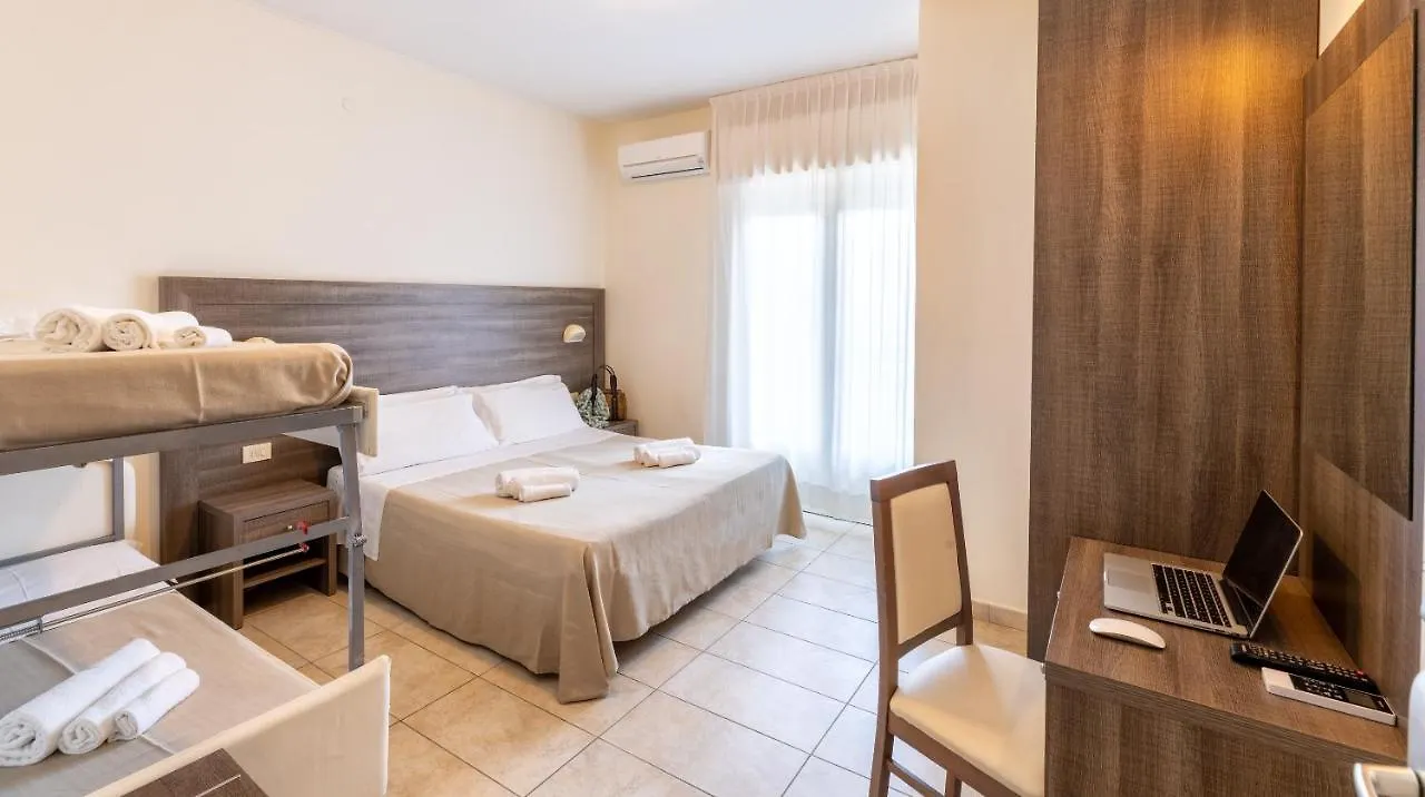 Hotel Edelweiss ريتشوني إيطاليا