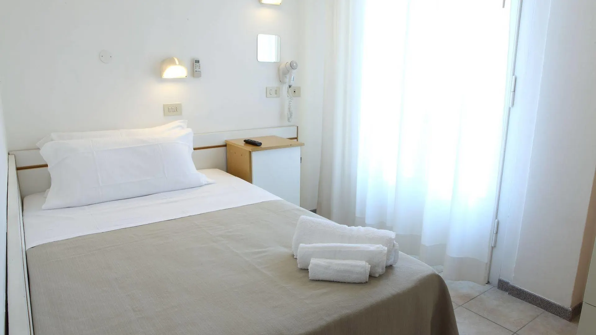 Hotel Edelweiss ريتشوني
